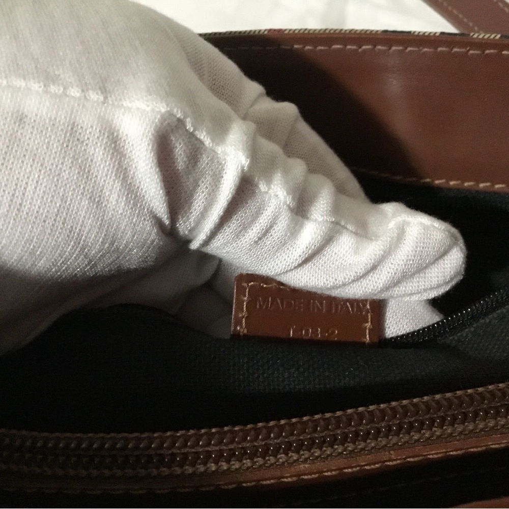 Authentic Burberry Triple Compartment Handbag - Picture 14 of 16